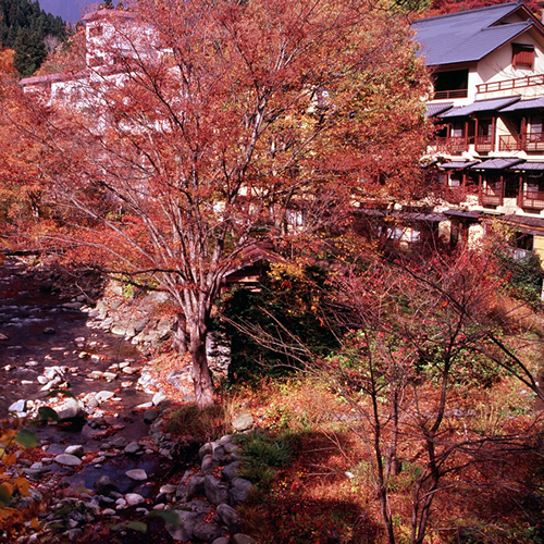 関東の紅葉が綺麗な温泉宿